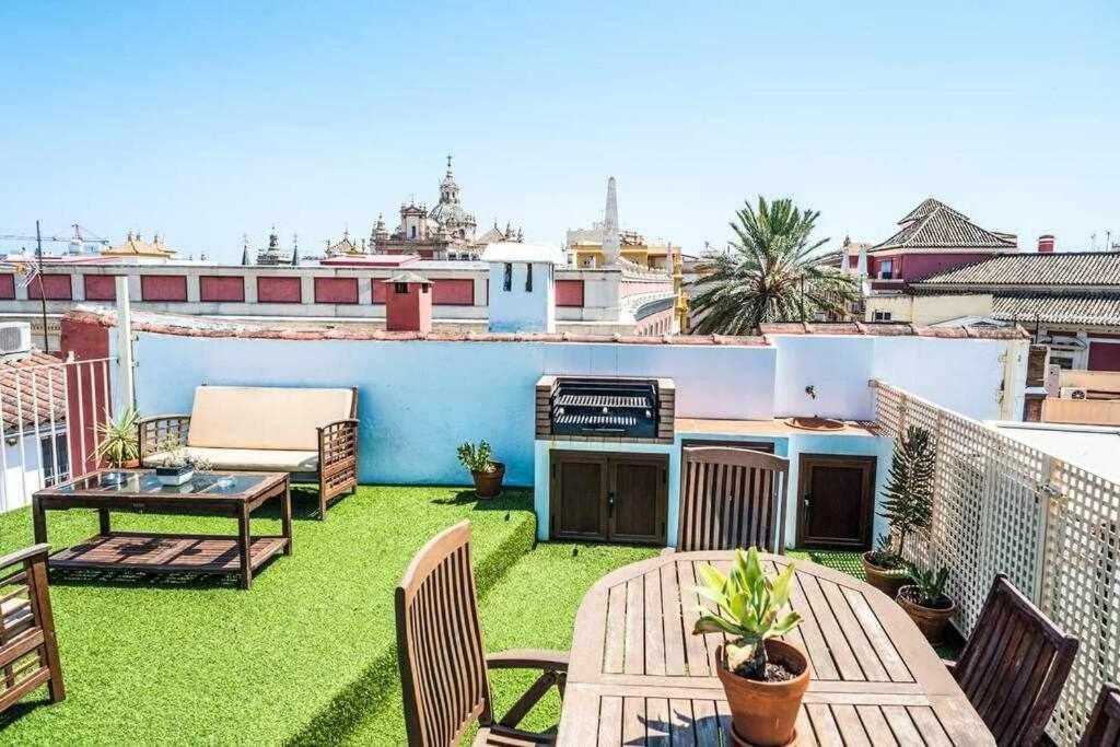 Atico Con Piscina Junto Catedral De Sevilla Zewnętrze zdjęcie