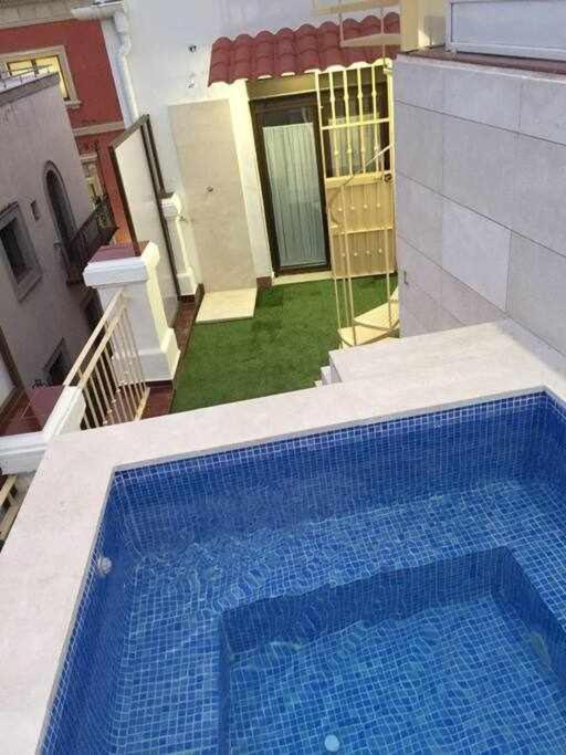Atico Con Piscina Junto Catedral De Sevilla Zewnętrze zdjęcie