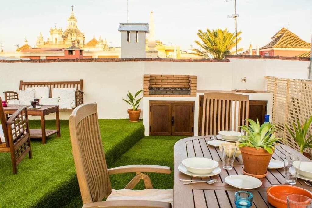 Atico Con Piscina Junto Catedral De Sevilla Zewnętrze zdjęcie