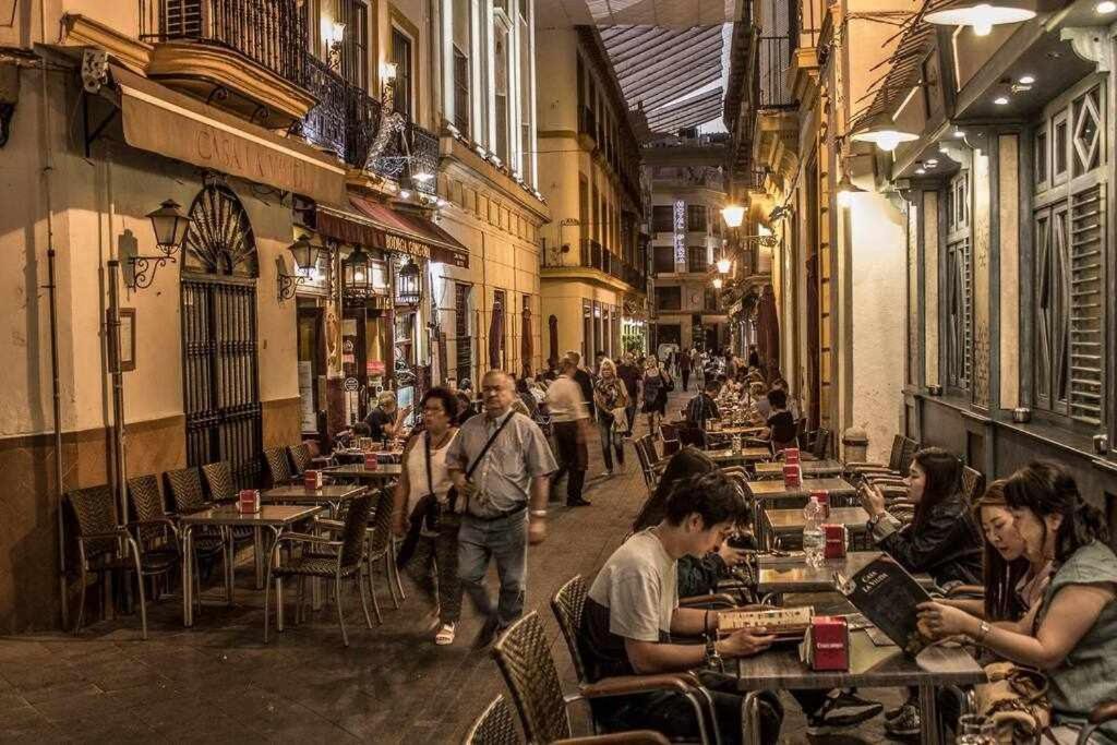 Atico Con Piscina Junto Catedral De Sevilla Zewnętrze zdjęcie