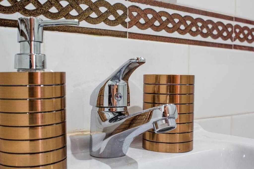 Atico Con Piscina Junto Catedral De Sevilla Zewnętrze zdjęcie