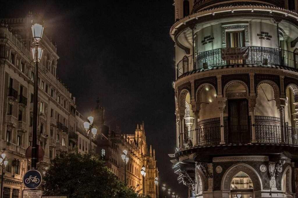 Atico Con Piscina Junto Catedral De Sevilla Zewnętrze zdjęcie