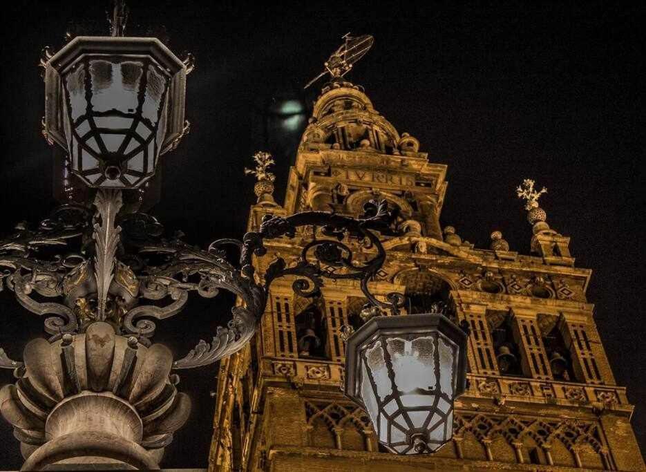 Atico Con Piscina Junto Catedral De Sevilla Zewnętrze zdjęcie
